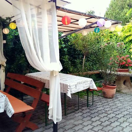 Burg Apartman Jula Exterior foto