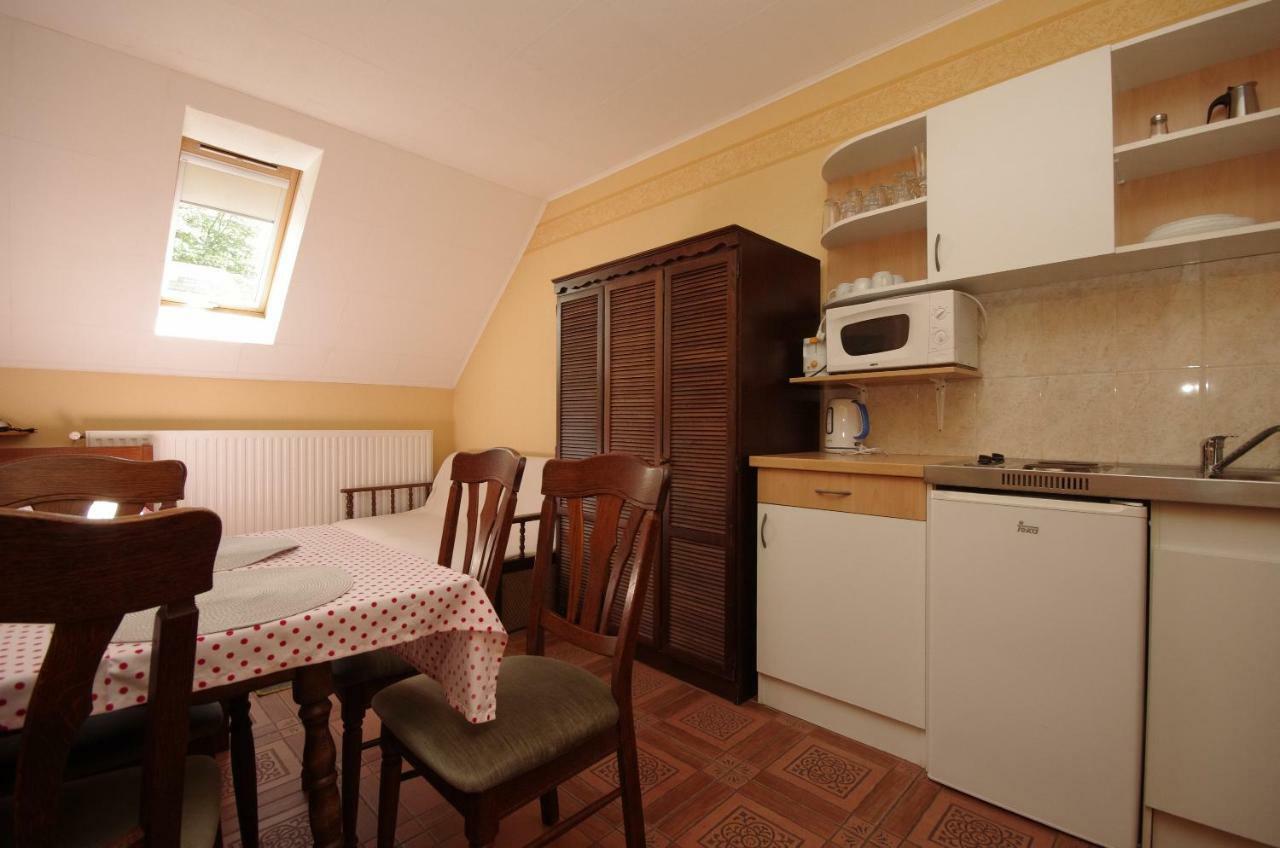 Burg Apartman Jula Exterior foto